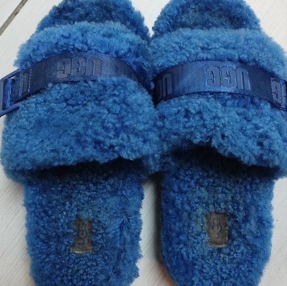 UGG Blue FluffitaSlippers - Picture 11 of 13